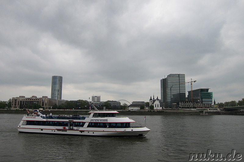 Am Rheinufer in Köln