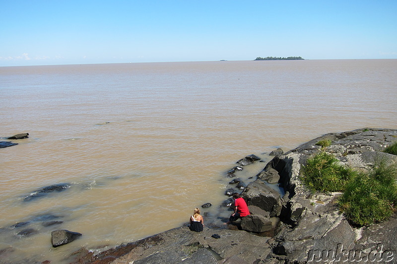 Am Rio de la Plata in Colonia del Sacramento, Uruguay