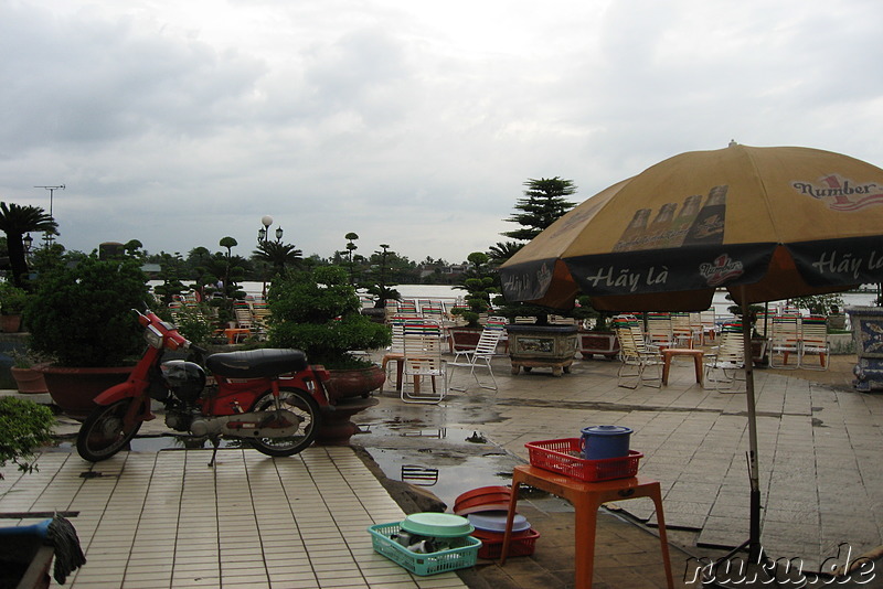 Am Saigon River in Ho Chi Minh City, Vietnam