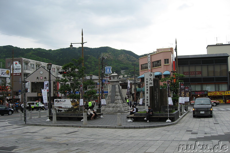 An der Bahnstation in Dazaifu, Japan