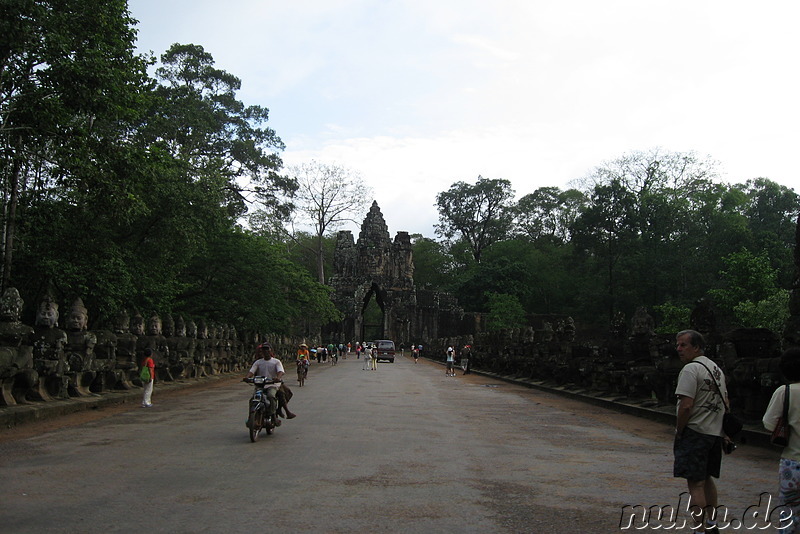 Angkor Thom South Gate