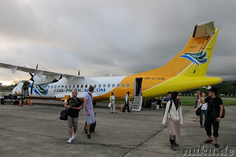 Ankunft am Flughafen in Caticlan