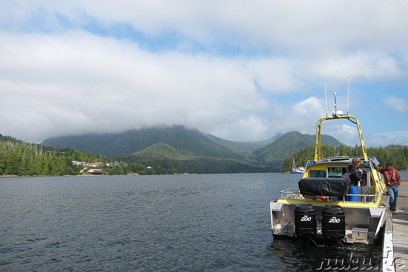 Anleger an der Hot Springs Cove bei Tofino, Vancouver Island, Kanada