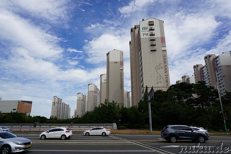 Apartmenthochhäuser am Gulpo Park in Bupyeong, Incheon, Korea