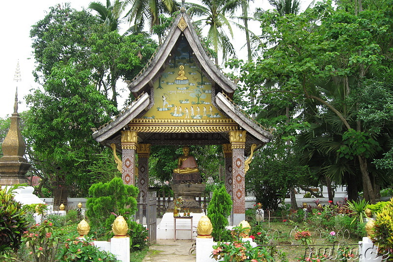 Auf dem Gelände des Xieng Thong Tempels in Luang Prabang