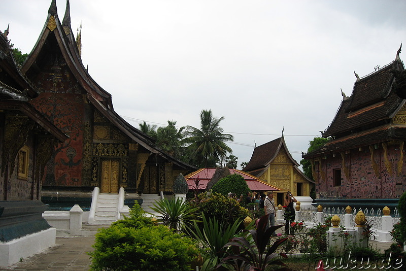 Auf dem Gelände des Xieng Thong Tempels in Luang Prabang