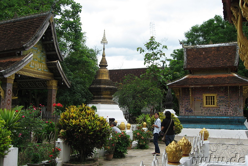 Auf dem Gelände des Xieng Thong Tempels in Luang Prabang