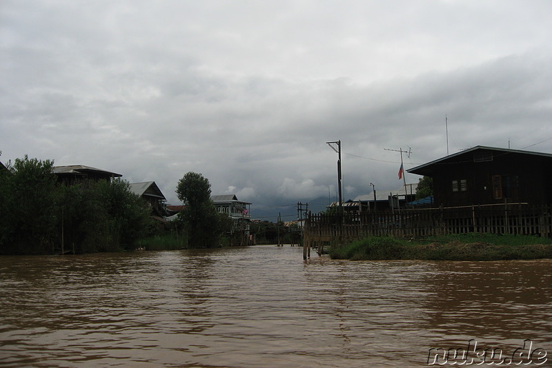 Auf dem Inle Lake zwischen Inthein und Tha Lay, Myanmar