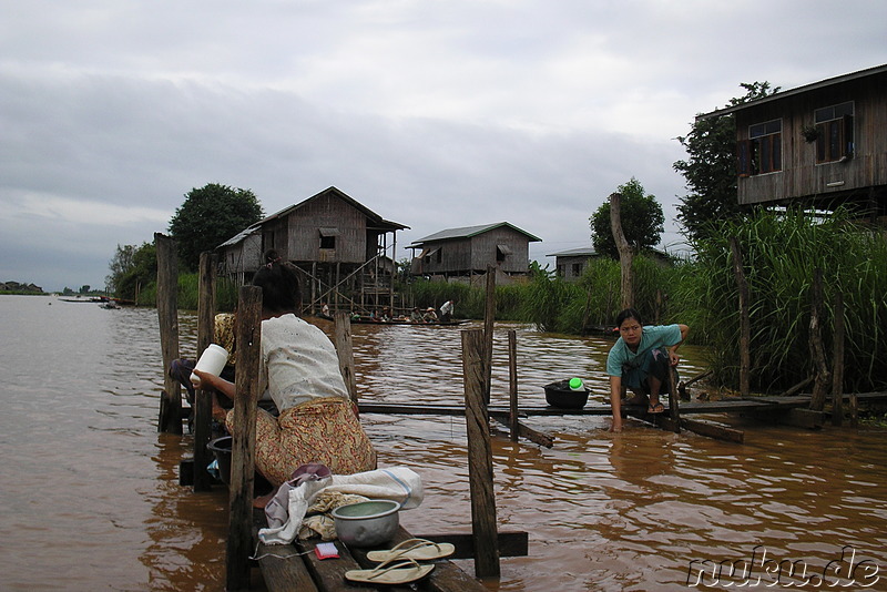 Auf dem Inle Lake zwischen Nyaungshwe und Ywama in Myanmar