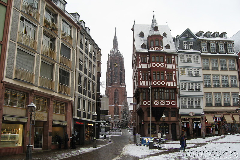 Auf dem Römerberg, Blick in Richtung Frankfurter Dom