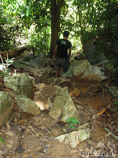 Auf dem Weg zur Schlangenhöhle, der Tham Hoi in Vang Vieng, Laos