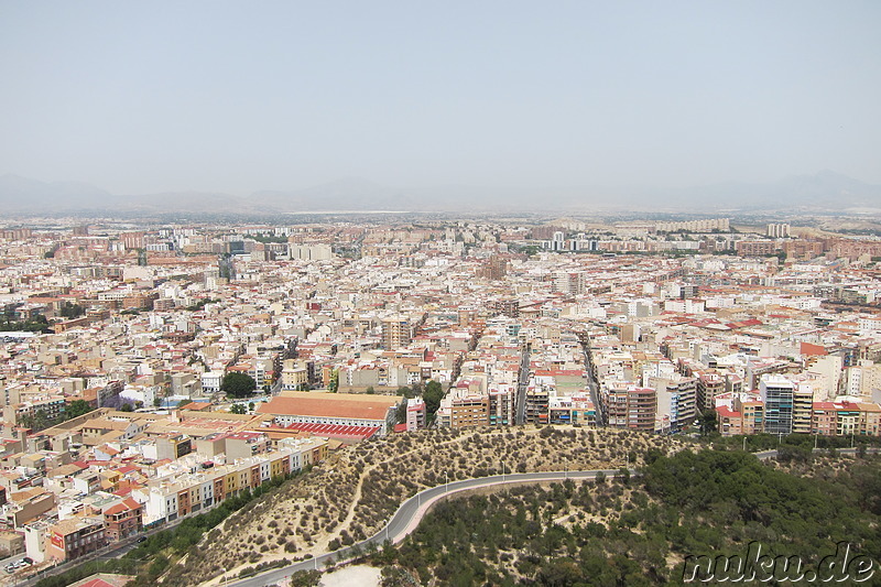 Ausblick auf Alicante vom Castillo de Santa Barbara