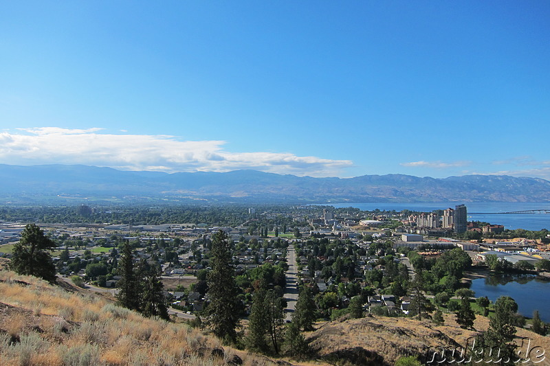 Ausblick auf den Okanagan Lake bei Kelowna in British Columbia, Kanada