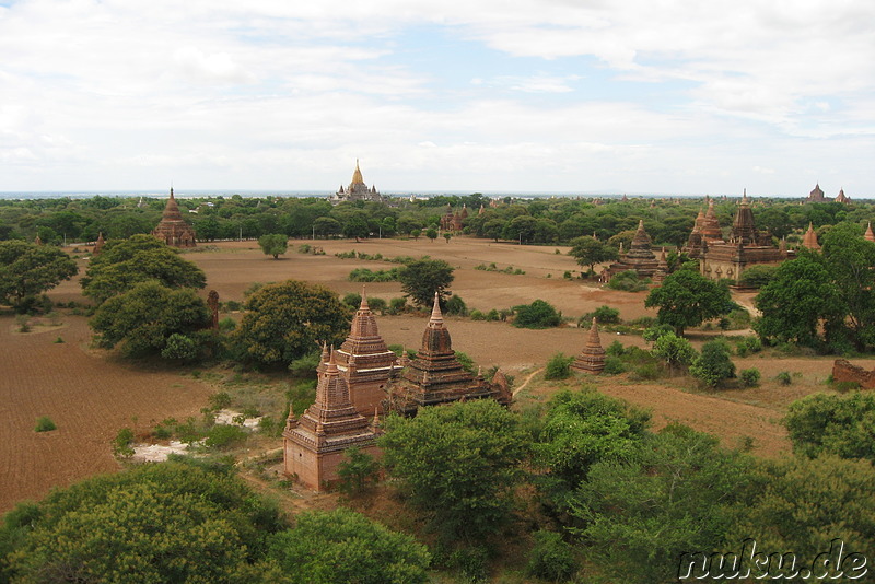 Ausblick vom Shwesandaw Paya - Tempel in Bagan, Myanmar