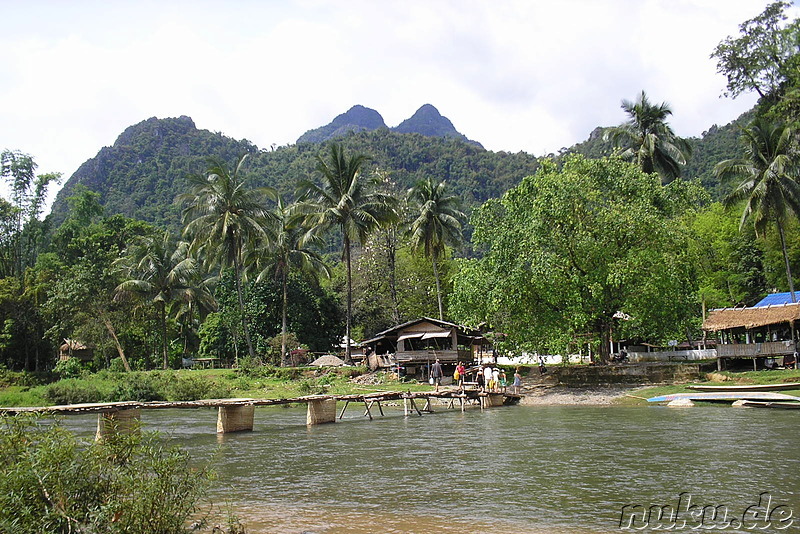 Bambusbrücke (Bamboo Foot Bridge) in Vang Vieng, Laos