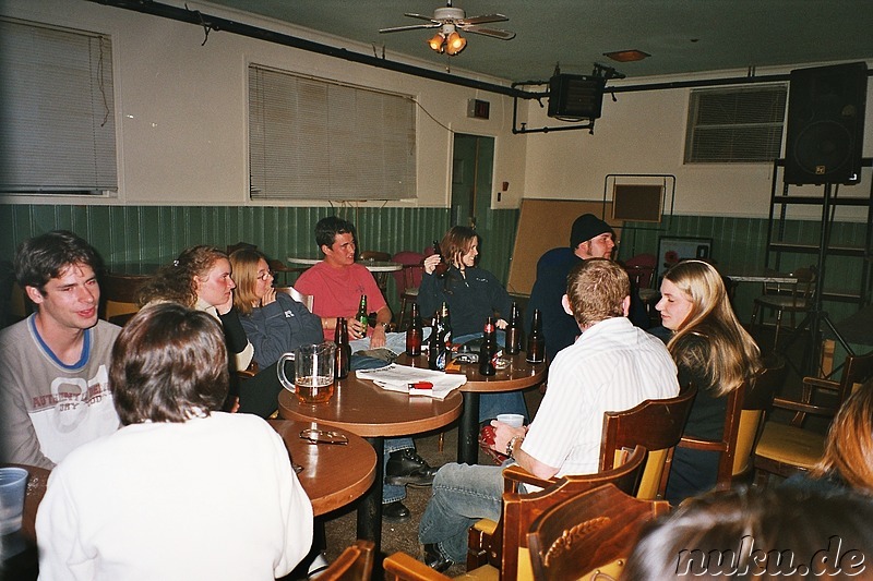 Bar im Arlington Hotel (Algonquin Backpackers) in Maynooth, Kanada