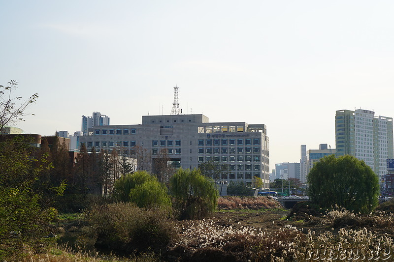 Beginn des Spaziergangs an der Bupyeong City Hall in Incheon