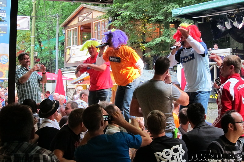 Bei Hofmann's Keller (Kulmbacher Mönchshof) auf dem Annafest