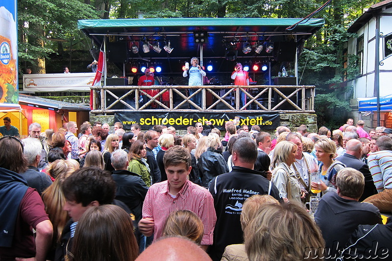 Bei Hofmann's Keller (Kulmbacher Mönchshof) auf dem Annafest