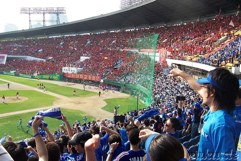 Beim Baseball-Spiel