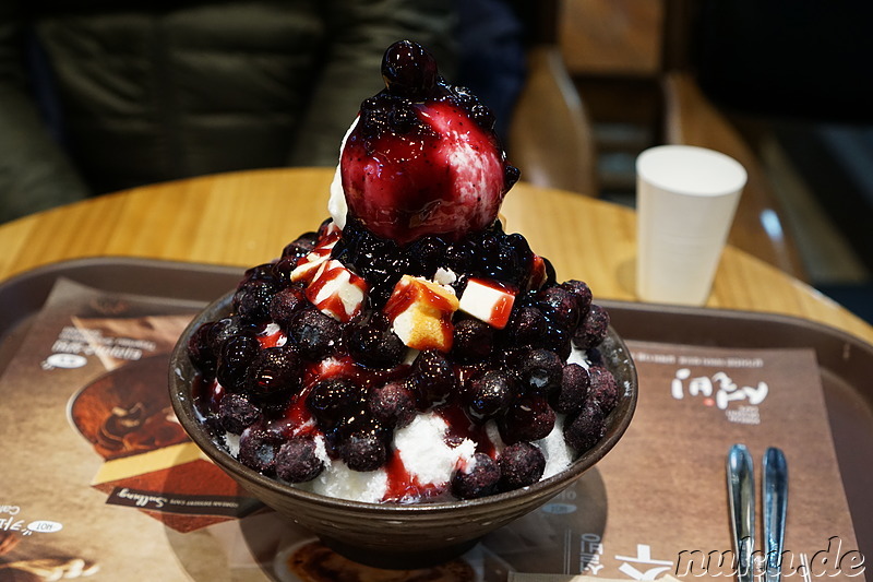 Blaubeere und Käsekuchen Bingsu von Seolbing