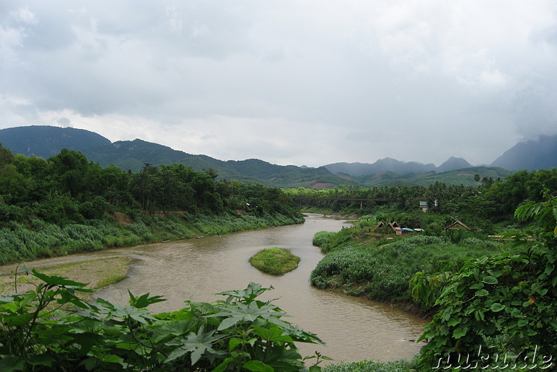 Blick auf den Nam Khan Fluss (Luang Prabang, Laos)