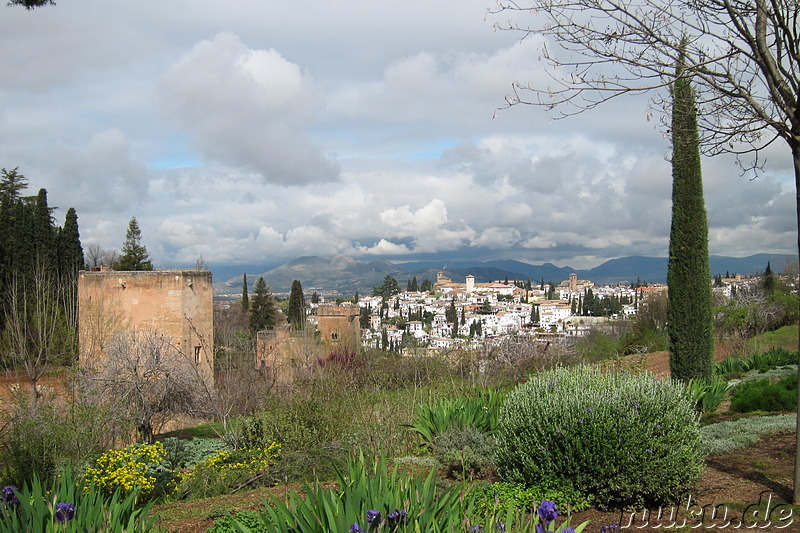 Blick auf Granada von der Alhambra in Granada, Spanien