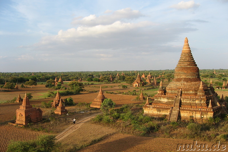 Blick vom Buledi Tempel in Bagan, Myanmar