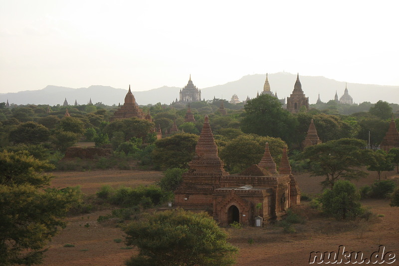 Blick vom Buledi Tempel in Bagan, Myanmar