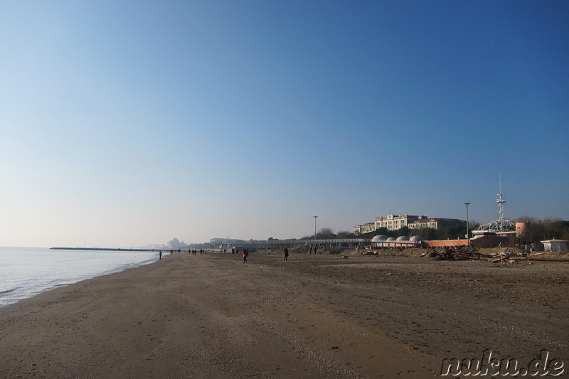 Blue Moon Beach auf der Insel Lido von Venedig, Italien