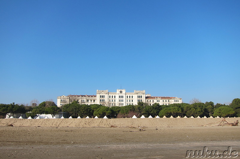 Blue Moon Beach auf der Insel Lido von Venedig, Italien