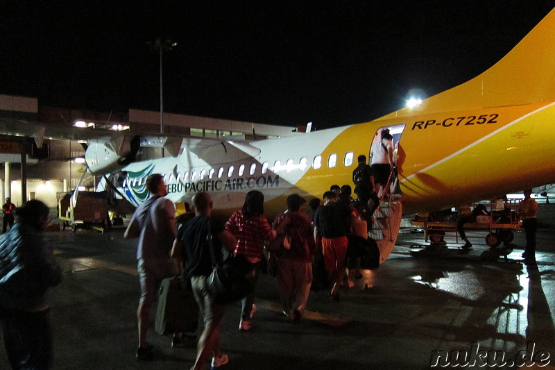 Boarding in Manila am frühen Morgen