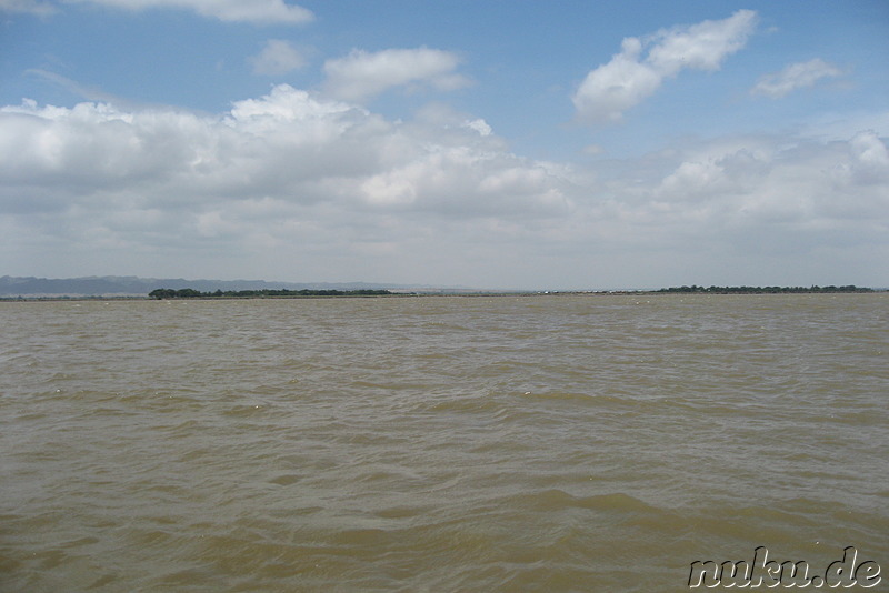 Bootsfahrt auf dem Ayeyarwady River in Bagan, Myanmar