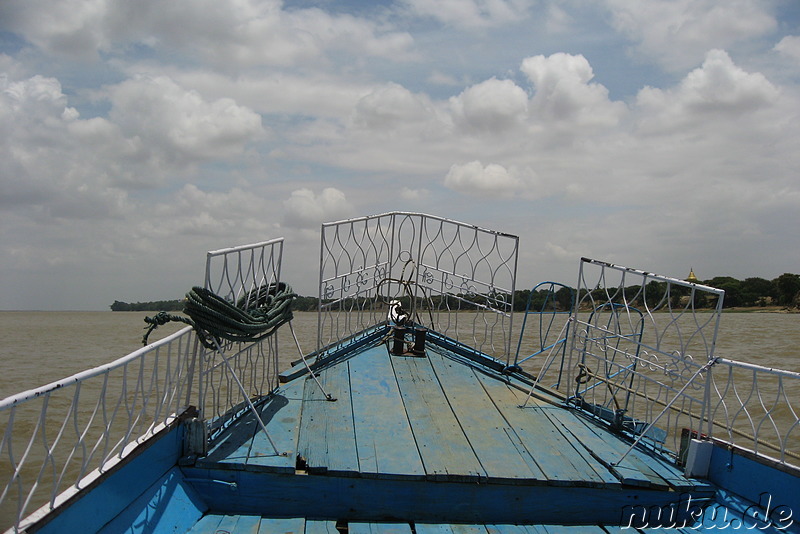 Bootsfahrt auf dem Ayeyarwady River in Bagan, Myanmar