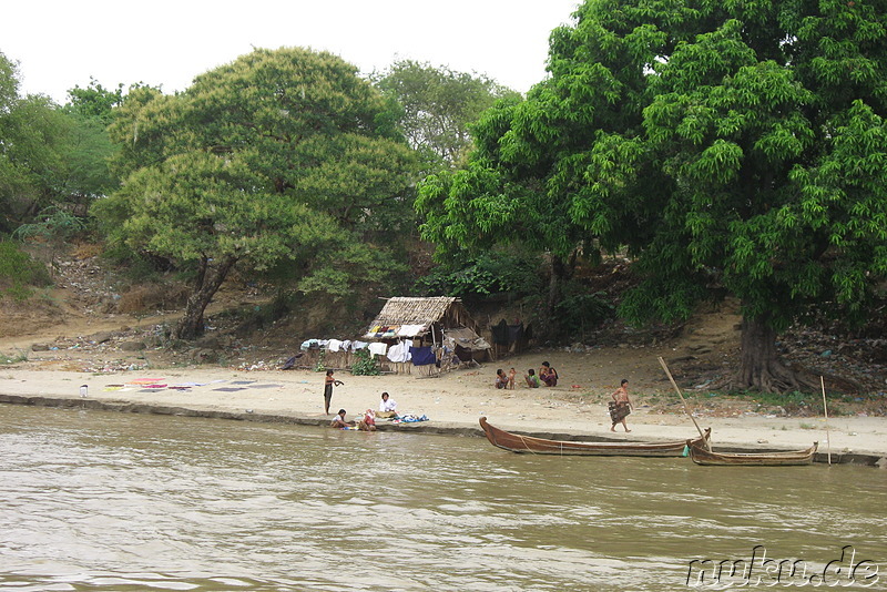 Bootsfahrt auf dem Ayeyarwady River in Bagan, Myanmar