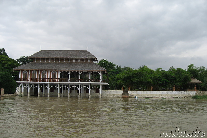 Bootsfahrt auf dem Ayeyarwady River in Bagan, Myanmar