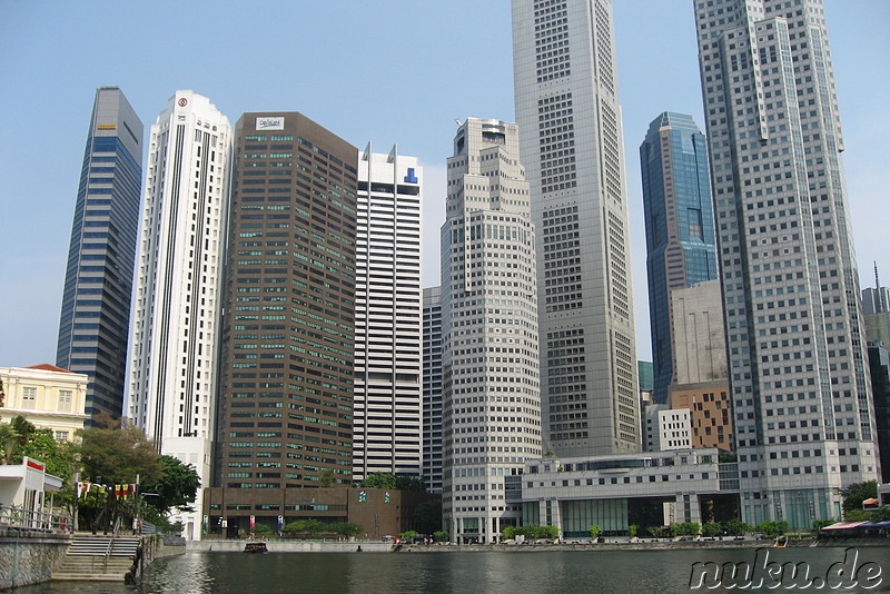 Bootsfahrt auf dem Singapore River in Singapur