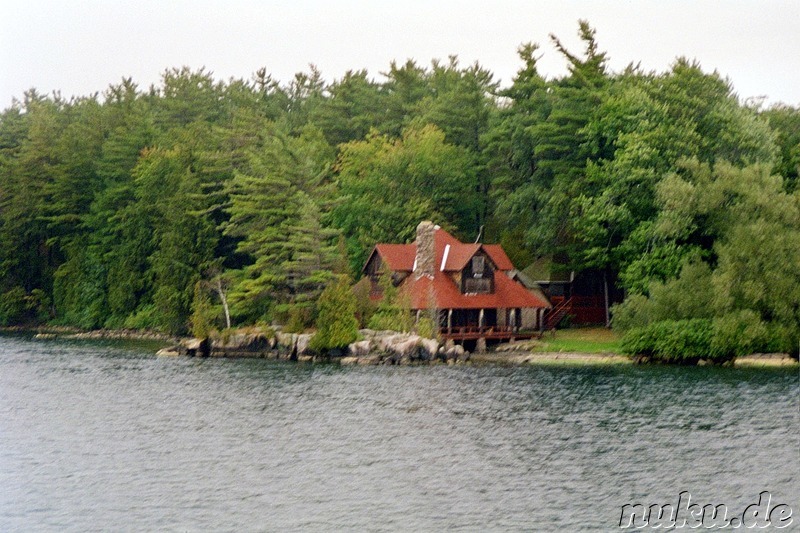 Bootsfahrt zu den Thousand Islands bei Kingston, Kanada