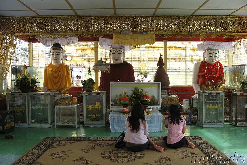 Botataung Pagoda - Tempel in Rangoon, Burma