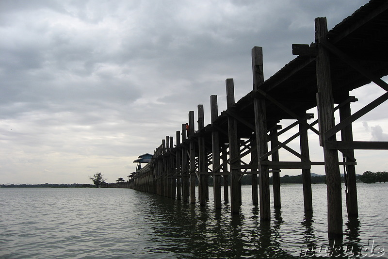 Brückenpfeiler der U-Bein-Brücke