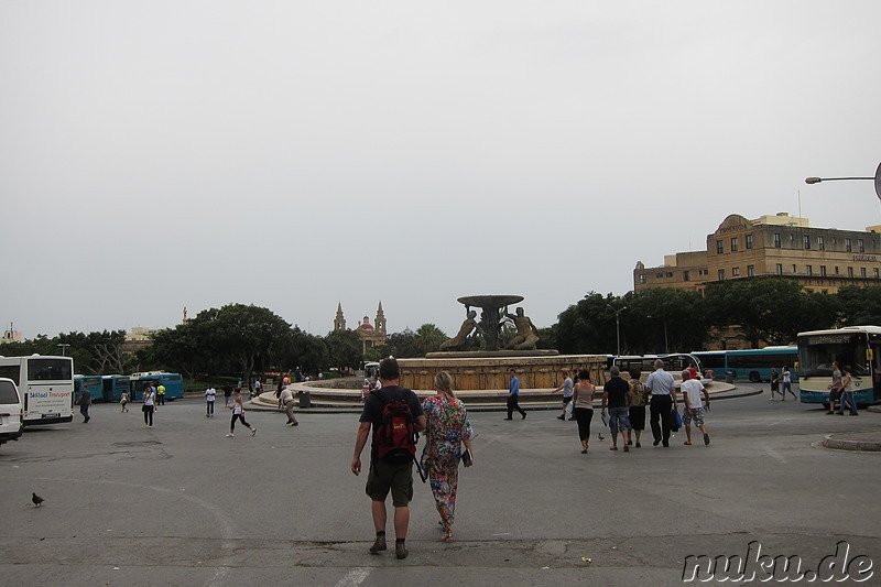 Brunnen am Stadttor von Valletta, Malta