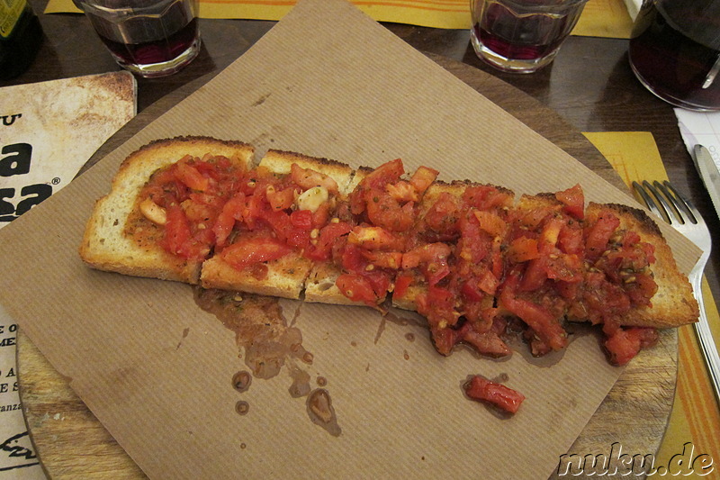 Bruschetta im Restaurant Osteria dell Orsa in Bologna, Italien