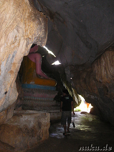 Buddha in der Tham Hoi