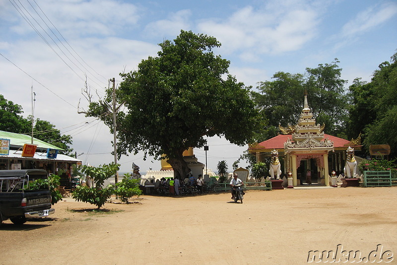 Bupaya - Tempel am Bootsanleger in Bagan, Myanmar
