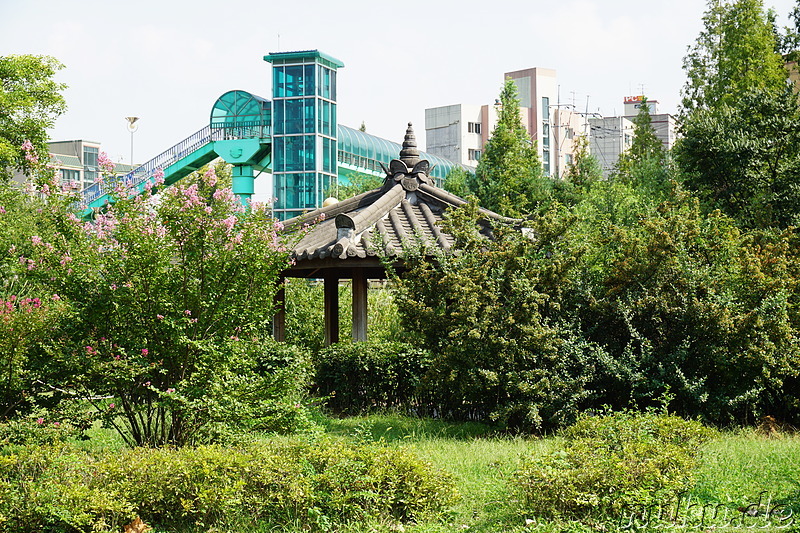 Bupyeong Park (부평공원) in Incheon, Korea