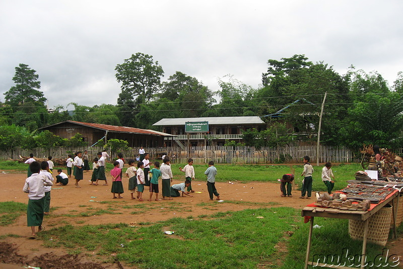 Burmesische Schulkinder in Inthein, Myanmar