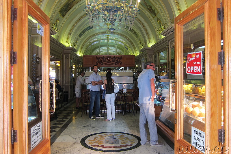 Cafe Cordina in Valletta, Malta