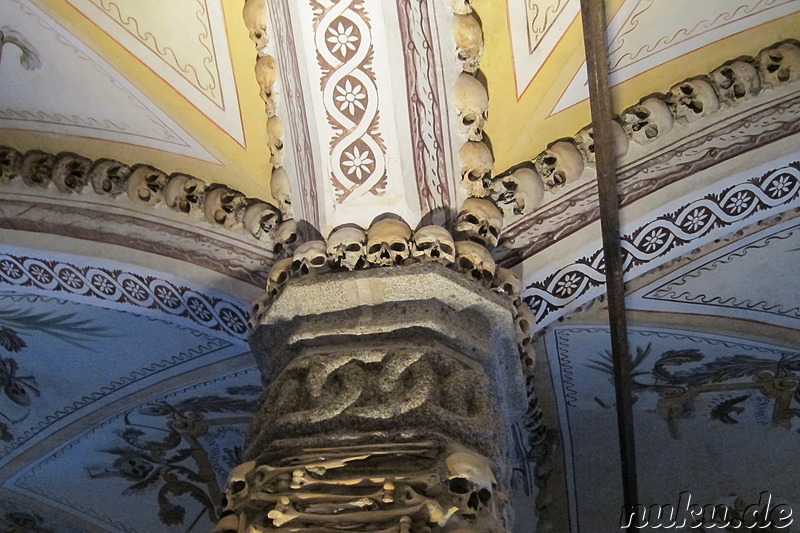 Capela dos Ossos - Knochenkapelle in Evora, Portugal