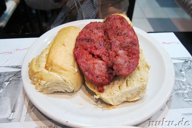 Choripan - Wurstsandwich im Parrilla al Carbon