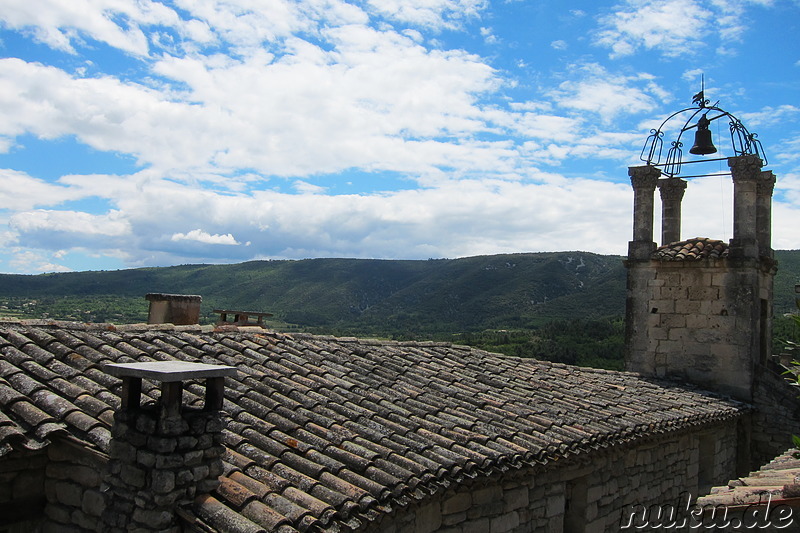 Die Altstadt von Lacoste im Naturpark Luberon, Frankreich